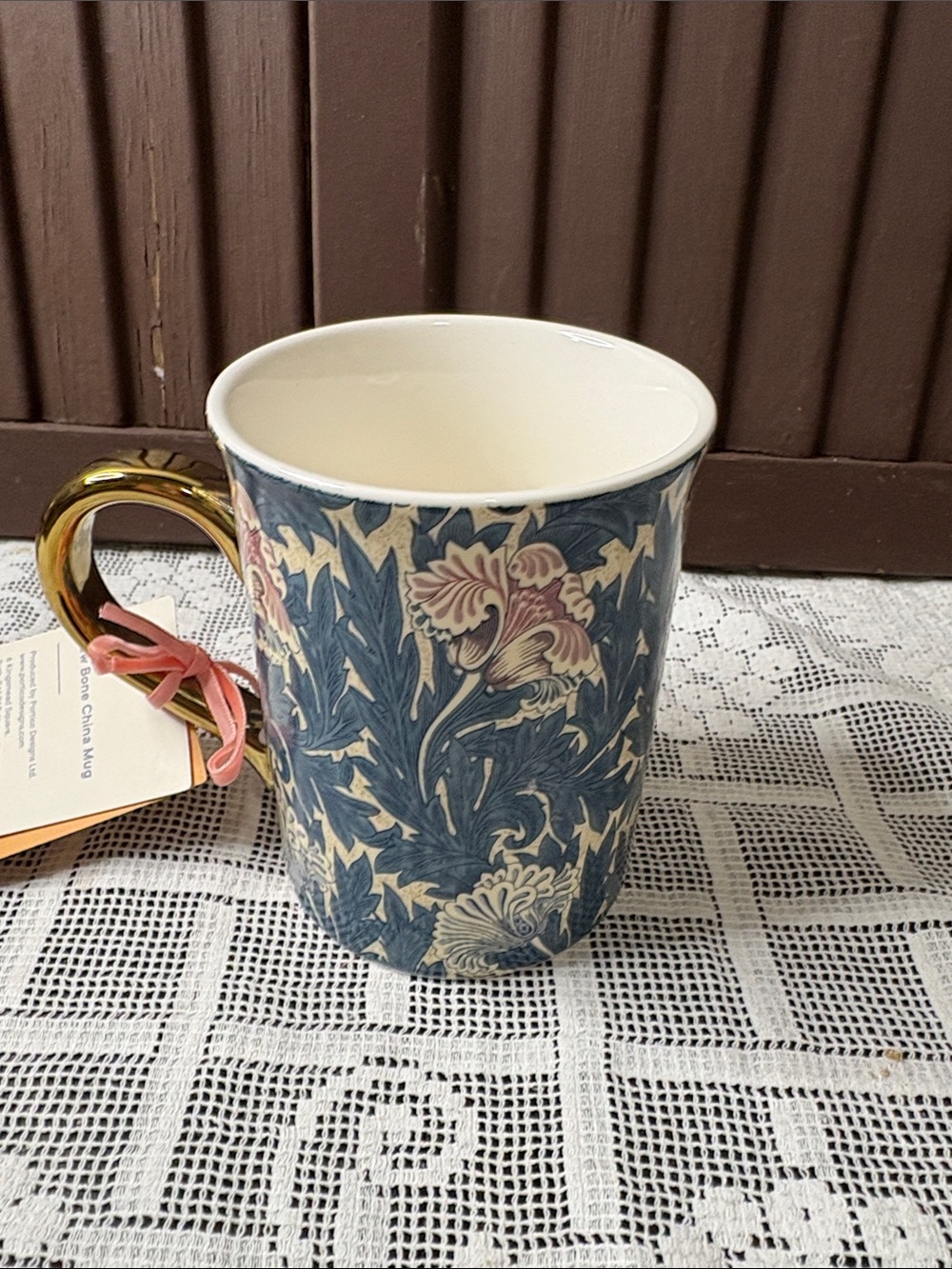 William Morris Blue Floral Mug with Gold Handle NWT - Picture 5 of 7